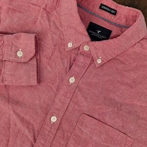 American Eagle Outfitters Mens Classic Fit Button Down Red Soft‎ Long Sleeve